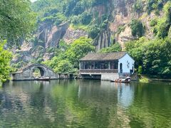 -绍兴东湖风景区