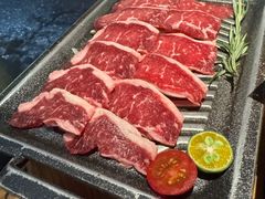 -蟹犇前•帝王蟹雪蟹(陆家嘴店)