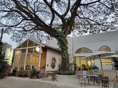 -Cheevit Cheeva(Sirimangkalajarn)