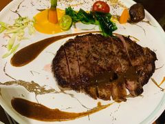 新西兰安格斯眼肉牛排M2-Golden Lily河内巴黎法越料理餐厅(建国西路店)