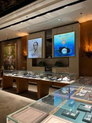 -北京七彩云南翡翠珠宝旗舰店(月坛店)