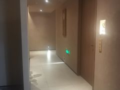 -灸春堂·艾灸·痛症·整脊连锁(之江银泰店)