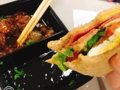 -便利蜂(河东区十一经路68号店)