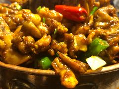 -巴四老城区炭火蛙锅(张江店)