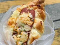 肠仔包-龙城冰室(旺角)