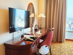 -汕尾巴黎半岛酒店