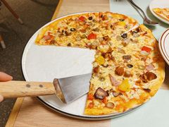 幸会饭堂荤香薄底披萨-幸薈飯堂