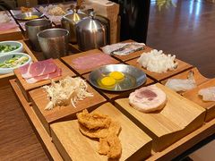 -银米·云南传统过桥米线(双廊黑金冠店)