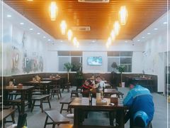 大堂-裕新楼粉面馆·石磨手工粉(四方坪店)