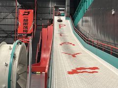 -极限PLAY运动娱乐新世界·团建派对表演休闲馆·室内高空游乐园