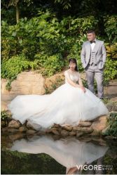 -雪中彩影婚纱摄影·微光艺术中心