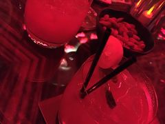 -OZONE 顶楼酒吧(香港丽思卡尔顿酒店)