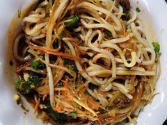 凉鸡米线-乡绅本色白家厨坊