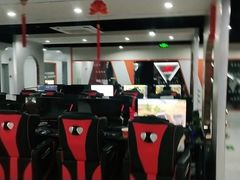 -鹏羽电竞馆(万盛东地铁站店)