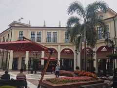 -佛罗伦萨小镇广佛名品奥特莱斯(疏港路店)