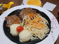 -豪客来牛排(空港华联店)