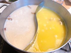 双拼太极锅-湯系·煲汤手艺人(东二环泰禾广场店)