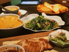 -大头虾越式风味餐厅(光明广场店)