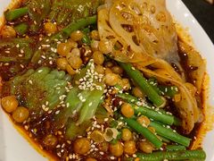 -万重锦·人文川菜馆(骡马市店)