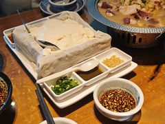 -95号酱骨·一块豆腐(展春园西路店)