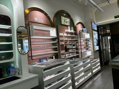 -GOOMI久米眼镜·蔡司·依视路·明月官方授权店(龙德紫金店)