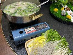 -丁里羊肉小镇(天鹅湖总店)