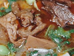 -金杨拉面王小吃面馆·牛三宝面·红烧牛肉粉