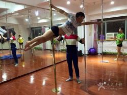 -华翎国际钢管舞培训