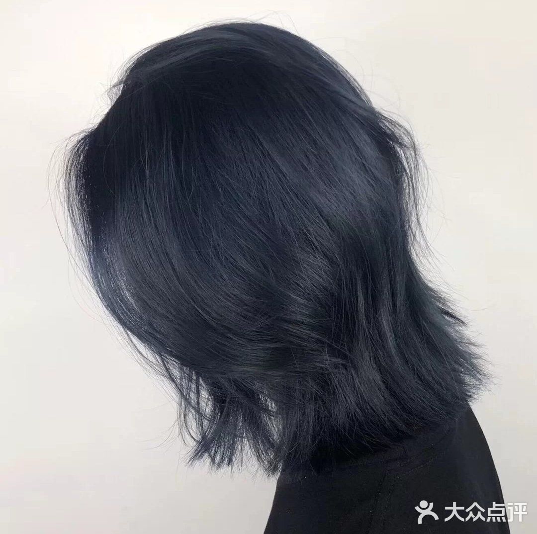“黑”