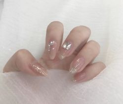 -慕拉美甲美睫皮肤管理