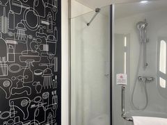 -宜必思酒店(北京三里屯呼家楼地铁站店)