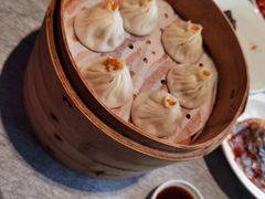 蟹粉小笼包-绿波廊(豫园店)