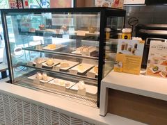 面包甜点陈列柜-麦当劳(宝山大厦店)