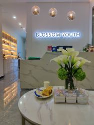 -柒朵科技美肤中心