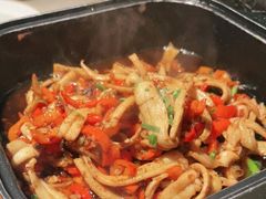 -佬麻雀·剁椒鱼头(京基KK One店)