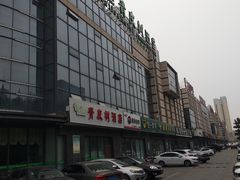-青皮树酒店(日照大润发店)