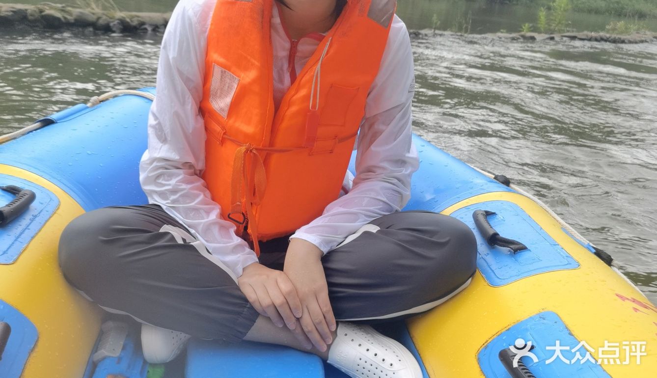 这不是漂流,这是水枪大战