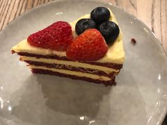 莓子红丝绒蛋糕-Wagas沃歌斯(杭州黄龙万科店)