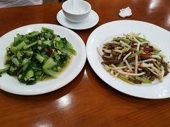 -漁耕小厨农家院(武当山店)