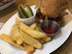 -HELLO 27 意面·沙拉·帕尼尼