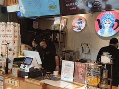 -霸王茶姬(五一路店)