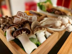 -廖掌柜·重庆鲜货火锅(上海首店)