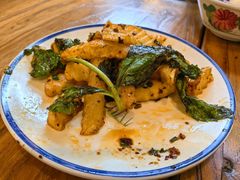 -云阿蛮云南生烫牛肉米线(奉贤路店)