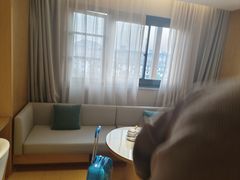 -全季酒店(苏州乐园店)
