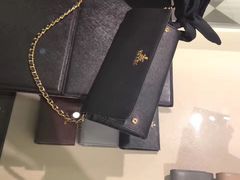 -PRADA普拉达(国际广场店)