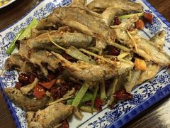 香酥小石鱼-老味道1992(武当山店)