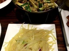 -春天里·老街坊餐厅(港隆广场店)