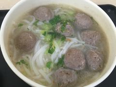 -飞厦老二手槌牛肉丸店