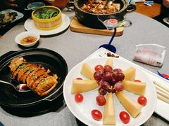 -鹊华居·地道鲁菜·海鲜·融合味(大明湖店)