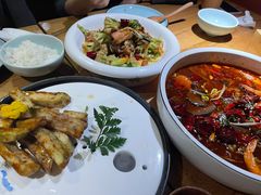 -九锅一堂酸菜鱼(石家庄先天下店)